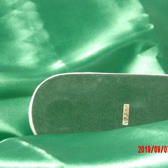 White Glass Clock - Picture 2 of 4